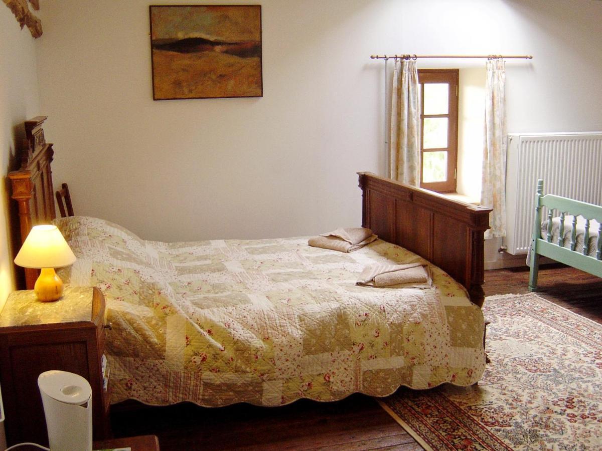 Bed and Breakfast Les Trois Chenes Videix Номер фото